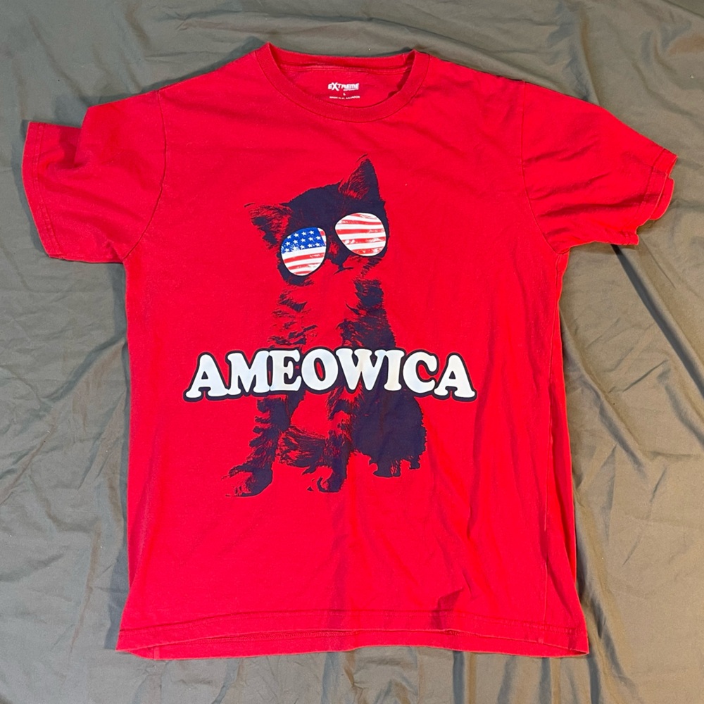 Red AMEOWICA Patriotic Political Kitty Cat T-Shirt Size Large
